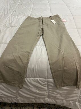 Nordstrom Men's Khaki Chino Pants in Light Tan